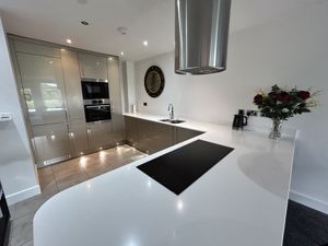 Photo 6- click for photo gallery